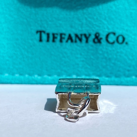 AUTH VINTAGE Tiffany & Co. Shopping bag🛍️ charm/pendant - Picture 8 of 16